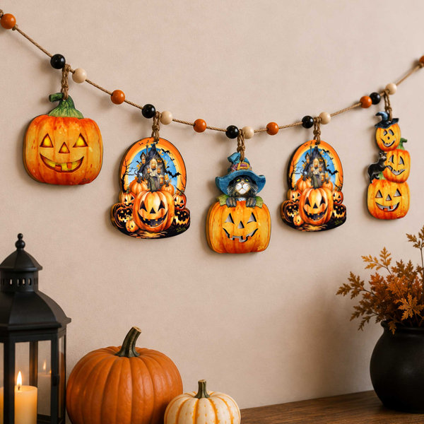 Jack-O-Lantern Halloween Wooden Garland with 5 Hanging Pumpkin Decorations